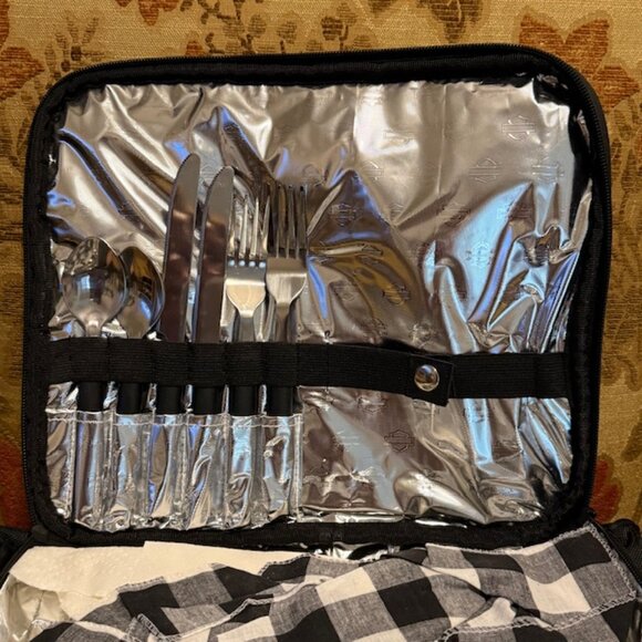 NWOT HARLEY DAVIDSON INSULATED TRAVEL / PICNIC COOLER - Picture 3 of 16